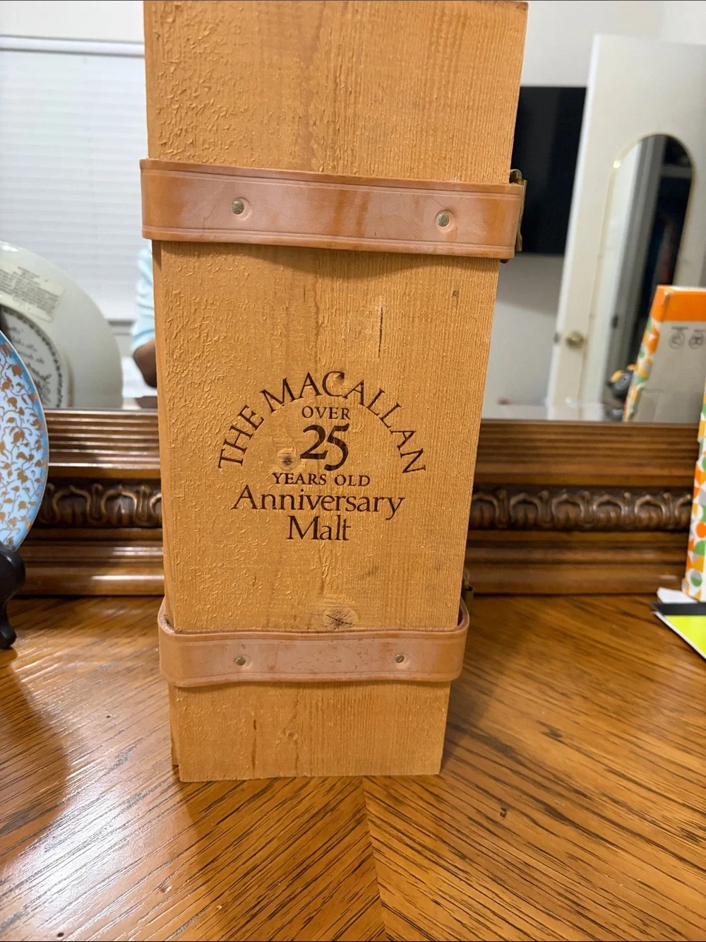 The MACALLAN OVER 25 YEARS OLD Anniversary Malt Wooden Empty Box PreOwned Great